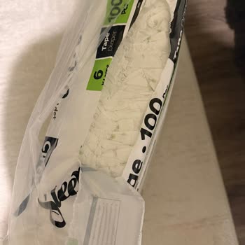 Yırtık Ve Paketlenmemiş Bebek Bezi Teslimatı Hijyen Sorunu Yarattı