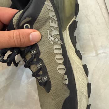 9000 TL’lik Ayakkabı 45 Günde Eski Ayakkabı Oldu!