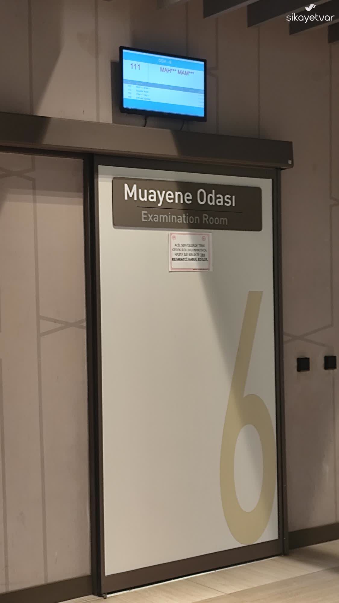Çam Sakura Şehir Hastanesi Acil Serviste Uzun Süre Bekletildim Ve