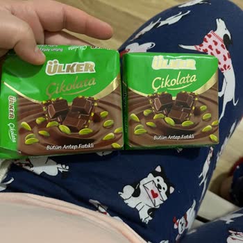 Aldığım Antep Fıstıklı Çikolatalar Bozuk Çıktı Tadı Ve Görüntüsü Kötüydü