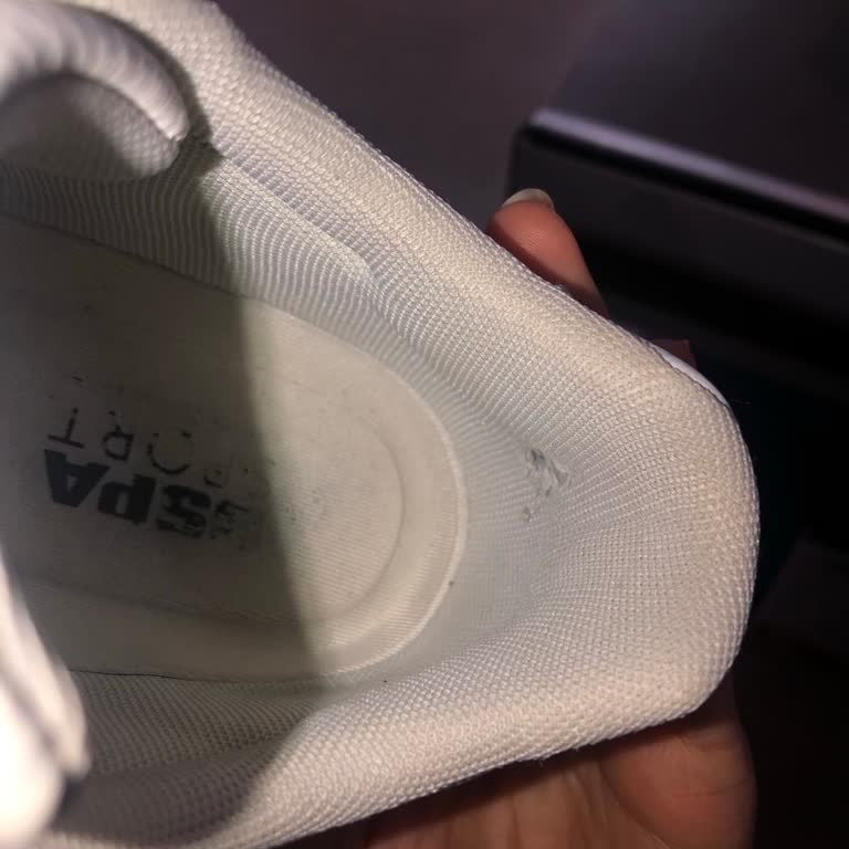 In Street Yeni Alınan Ayakkabıda Demir Batması Sorunu!