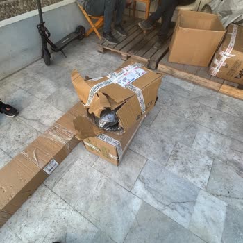 Eksik Ve Hasarlı Kargo, İlgisiz Şube Personeli