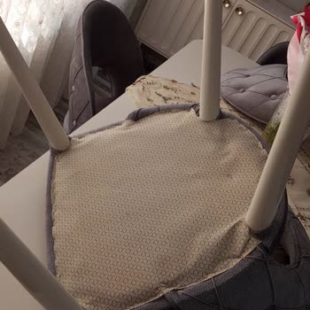 Aldığım Sandalye Ve Sehpa Takımı Sorunlu, Kimse İlgilenmiyor!