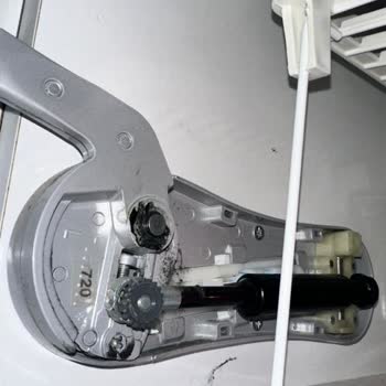 Samet A. Ş. Kalkar Kapak Mekanizmasında Sürekli Arıza ve Destek Talebi