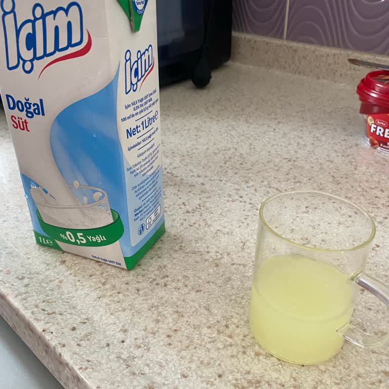 Son Kullanma Tarihi Geçmemiş İçim Süt Bozuk Çıktı, Açıklama Bekliyorum