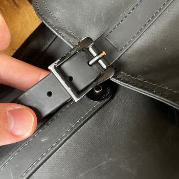 Garantili Çanta Kısa Sürede Yıprandı Ve Orijinalliğinden Şüpheliyim