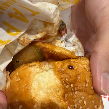 Tuzla Marina Burger Yiyelim Şubesinde Eksik Ürün, Hijyen Sorunu Ve İlgisiz Hizmet