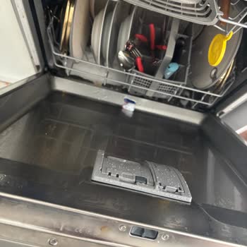 Yeni Alınan Bosch Bulaşık Makinesinde Sürekli Arıza Ve Yetersiz Servis Hizmeti