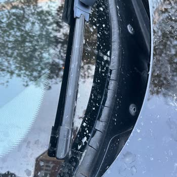 BMW 116d Cam Fitilindeki Kronik Yırtılma Mağduriyeti