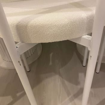 Avvio Home Mobilya Aldığım Yemek Masası Takımında Kusurlu Sandalyeler Ve Yetersiz Çözüm