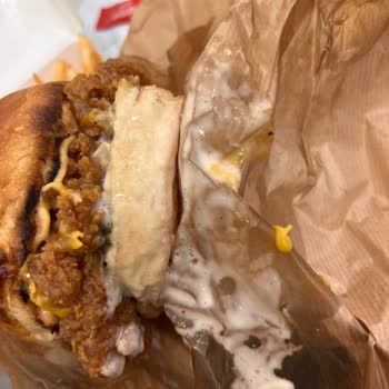 Islak Ve Soslu Hamburger İçin İade Talebim Reddedildi