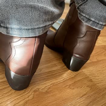 Gön Deri'den Hasarlı Bot Ve İlgisiz Mağaza Deneyimi: İade Talebim Reddedildi!