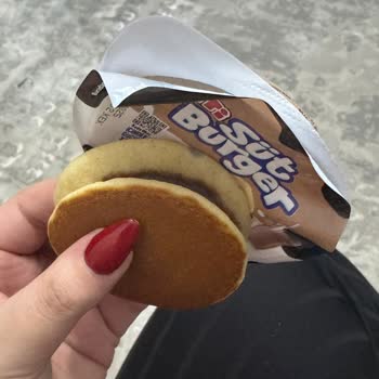 Son Kullanma Tarihi Geçmemiş Eti Burger Küflü Çıktı