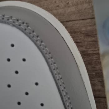 Defolu Ve Denenmiş Ayakkabı Gönderildi, Fiyat Farkı Karşılanmıyor