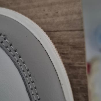 Defolu Ve Denenmiş Ayakkabı Gönderildi, Fiyat Farkı Karşılanmıyor