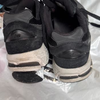 Kısa Sürede Tabanı Ayrılan Ayakkabıya Çözüm Sunulmaması Mağduriyet Yarattı