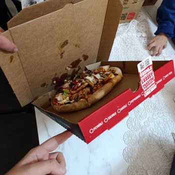 Sürekli Yaşanan Paketleme Ve Pişmemiş Pizza Sorunu Müşteri Memnuniyetini Zedeliyor
