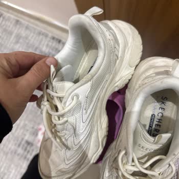 Kısa Sürede Yırtılan Ayakkabı İçin Değişim Talebim Reddedildi, Mağduriyet Yaşadım