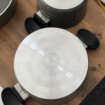 Kısa Sürede Deforme Olan Granit Tencere Seti Ve İlgisiz Mağaza Yaklaşımı