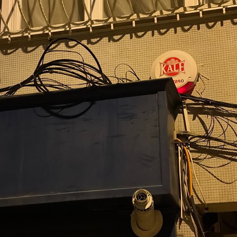 TurkNet Tekrarlayan İnternet Kesintileri Nedeniyle Maddi Kayıp Ve Mağduriyet