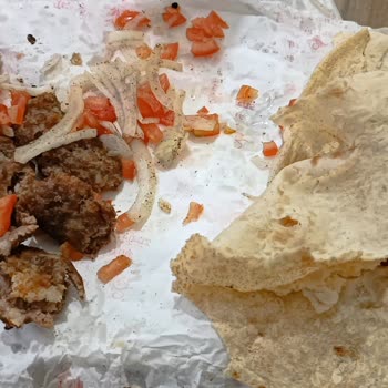 Pahalı Dürümde Sert Ekmek Ve Eksik Et Hayal Kırıklığı