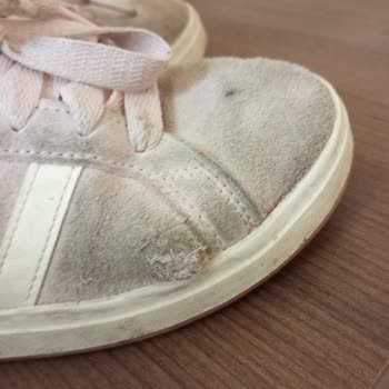 Kısa Sürede Hasar Gören Ayakkabıya Çözüm Sunulmadı