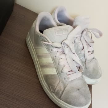 Kısa Sürede Hasar Gören Ayakkabıya Çözüm Sunulmadı