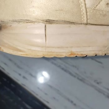 25 Günde Çatlayan Ayakkabı Ve Ulaşılmaz Müşteri Hizmetleri