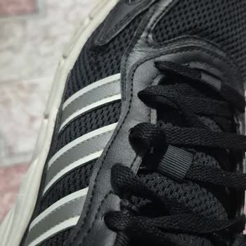 Koray Spor Adidas Ayakkabıda Erken Yırtılma Ve Garanti Talebimin Reddedilmesi Mağduriyetim