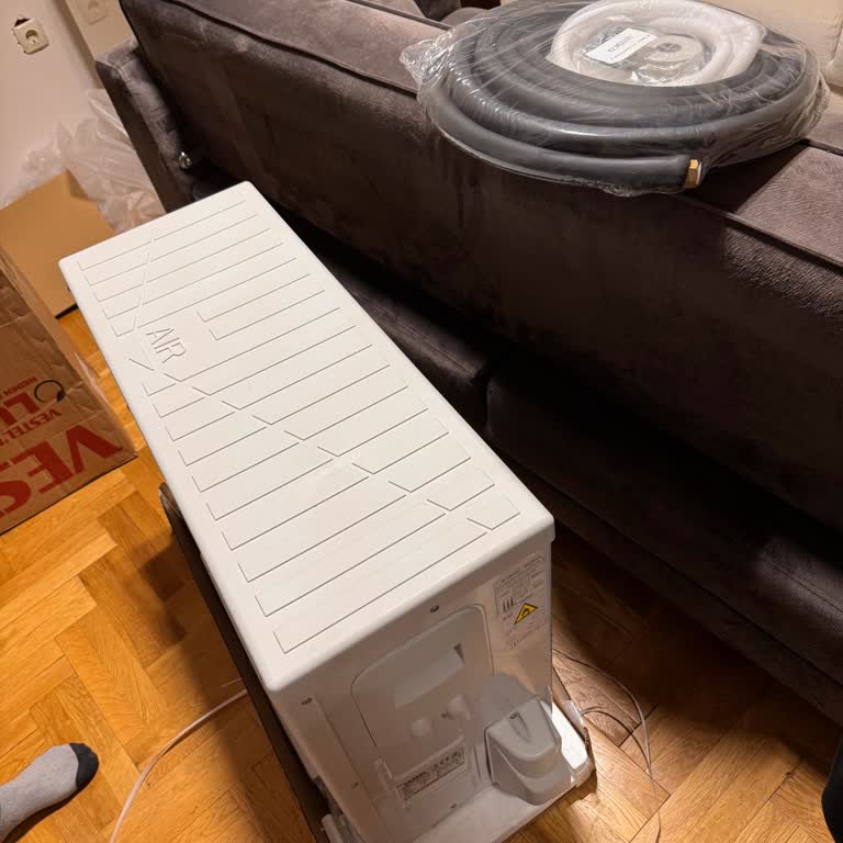 Klimanın Askı Aparatı Eksik Çıktı, Satıcı Ve Servis Mağduriyetimi Gidermiyor