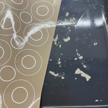 Pişirme Matı Tepsiye Yapıştı, Hem Mat Hem Tepsim Zarar Gördü