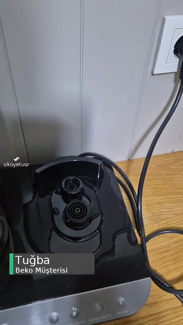 Beko Dem Deluxe Çay Ve Kahve Makinesi Alttan Su Kaçırıyor! videonun kapak resmi