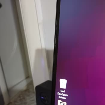 Beta Plus Teknoloji Satın Aldığım Monitörde Işık Sızması Ve Değişim Talebime Yanıt Alamıyorum