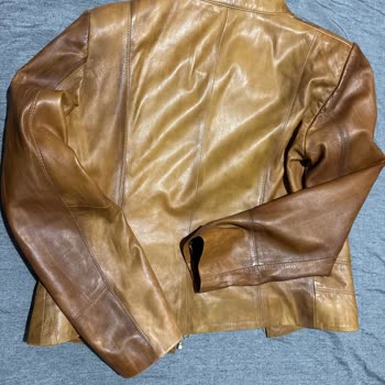 Satın Aldığım Deri Cekette Renk Değişikliği Ve Mağaza İlgisizliği