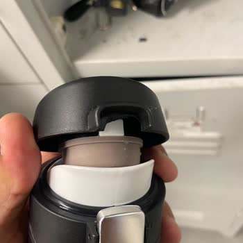 Karaca Plüton Termosun Kapağı Kırıldı, Yedek Parça Ve Destek Sağlanmadı