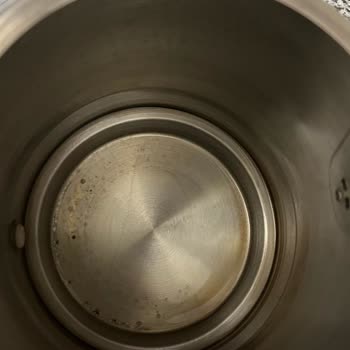 Fakir Temper Çaycının İçi Kısa Sürede Paslandı Sağlık Riski Oluştu