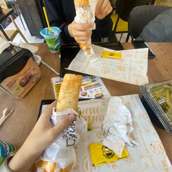 Maydonoz Dönerde Çiğ Tavuk Nedeniyle Yaşadığım Hijyen Endişesi