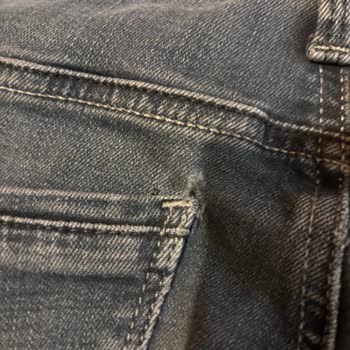 Kısa Sürede Deforme Olan Kot Pantolon İçin Değişim Talebi