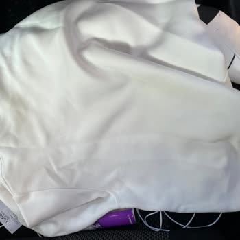 Kısa Sürede Açılan Dikişler Ve Olumsuz Mağaza Yaklaşımı Nedeniyle Ürün Değişimi Talebi