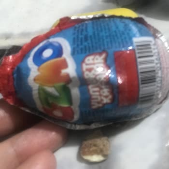 Tarihi Geçmemiş Ozmo Yumurta Kafalar Çikolatada Küf Ve Renk Değişimi Mağduriyeti