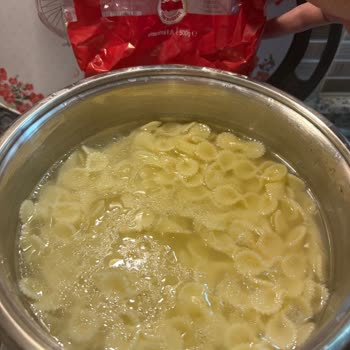 Makarnada Kurt Çıkması Ve Yetersiz Müşteri Hizmeti: Sağlığımız Tehlikede