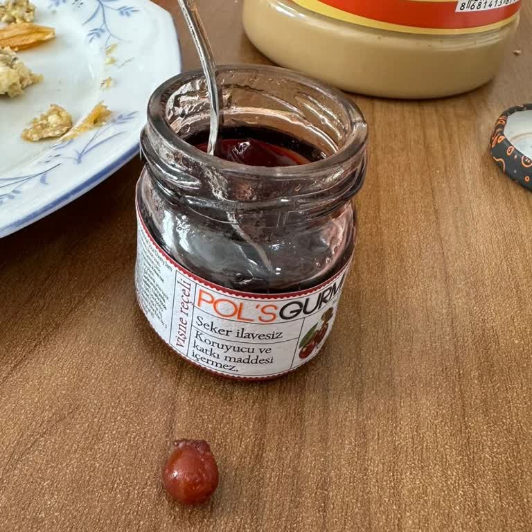 Kiraz Reçelinde Çıkan Çekirdek Çocuğum İçin Risk Oluşturdu, Uyarı Yok