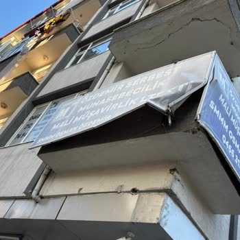 BİM Zarar Gören Tabelamın Onarımı İçin Acil Çözüm Bekliyorum