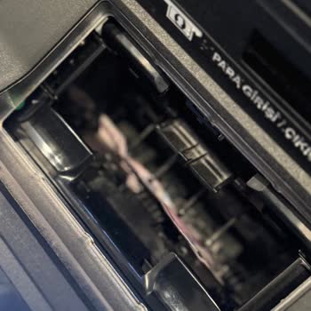 ATM'de Sıkışan Para Nedeniyle TOKİ Başvurusunu Kaçırma Riski Ve Bilgi Eksikliği