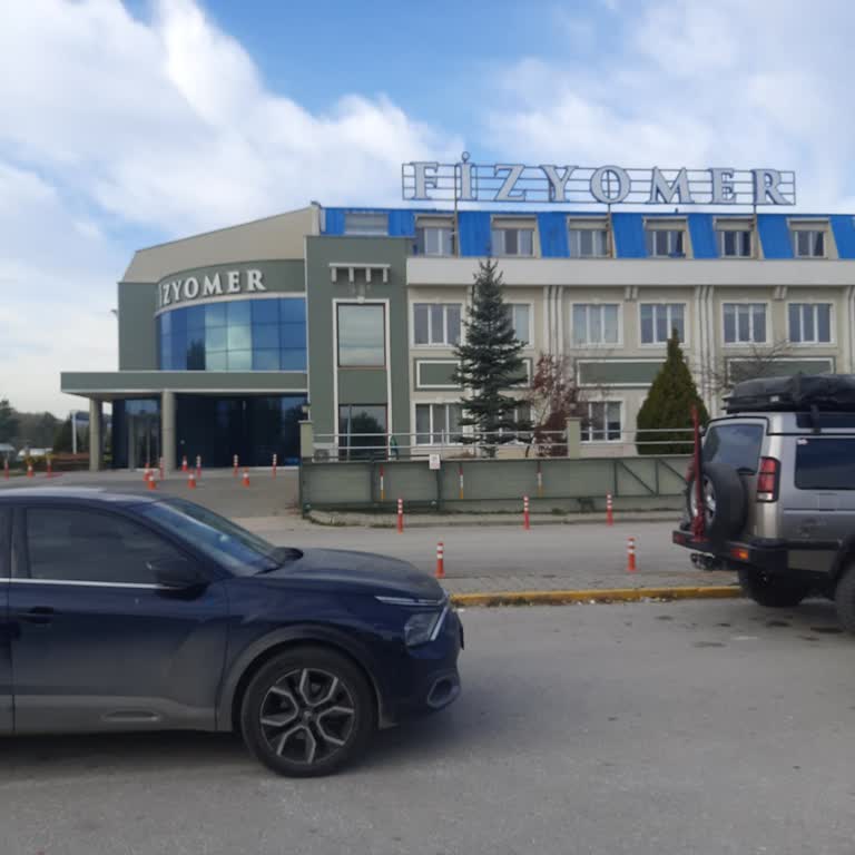 Yaşlı Ve Rahatsız Hastanın Kan Alma İşleminde Uzun Süre Bekletilmesi