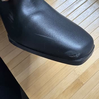 Aldığım Çizme İlk Kullanımda Bozuldu, Mağaza İlgisiz Kaldı