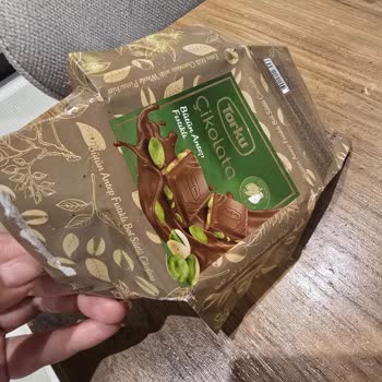 Torku Antep Fıstıklı Çikolatada Kurt Çıkması Ve Müşteri Hizmetlerinin İlgisizliği