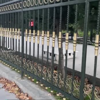 İstanbul Büyükşehir Belediyesi Şehitliğe Yayılan Tuvalet Kokusu