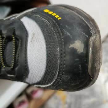 Bir Haftada Soyulan Ayakkabı Ve Değişim Talebim Yanıtsız Kaldı