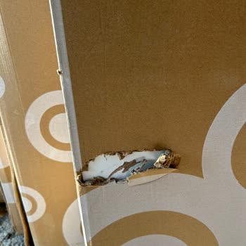 Kırık Ve Zedelenmiş Dolap İçin 22 Gündür Dönüş Yapılmıyor